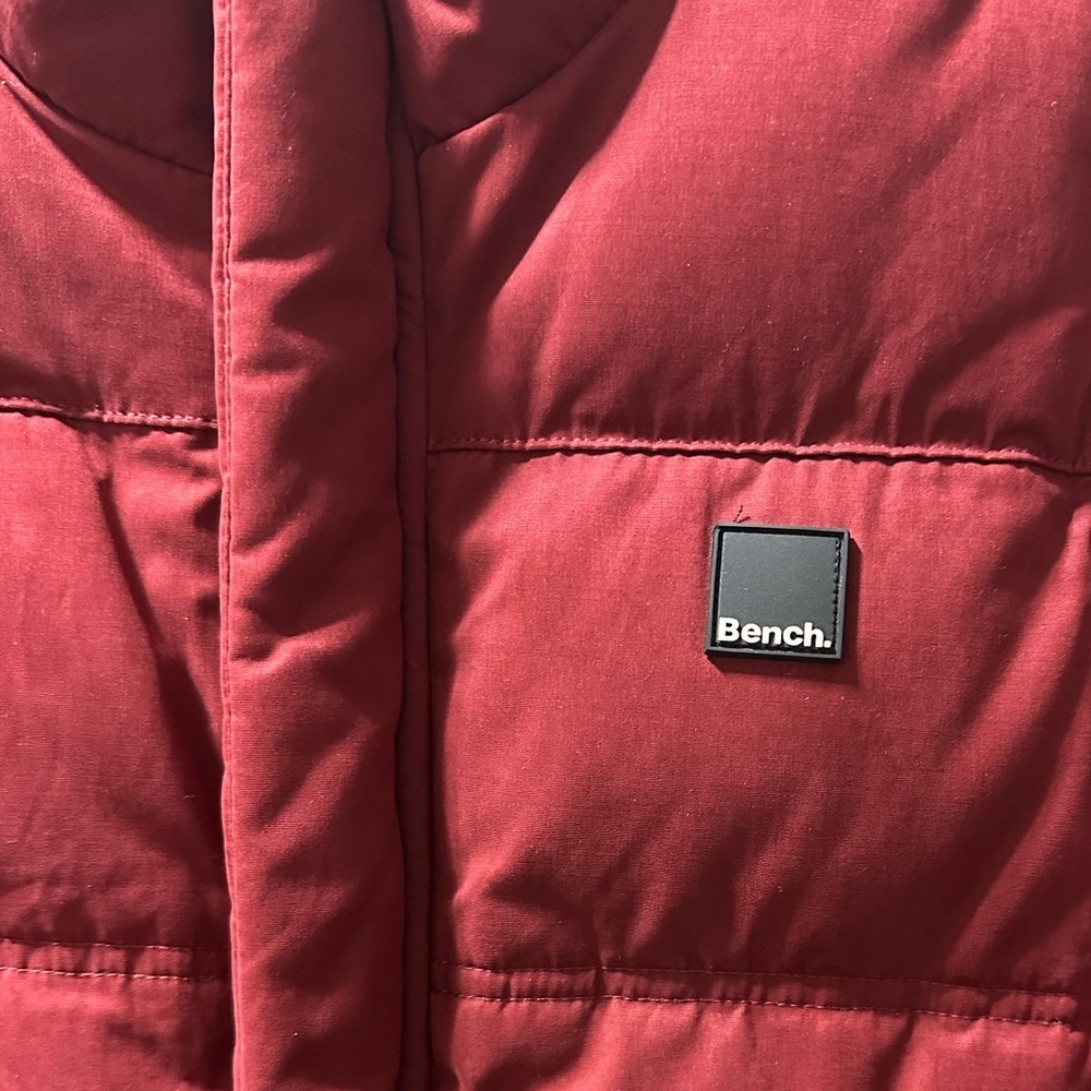 Bench Vest Size Large in Dark Red - Picture 4 of 6